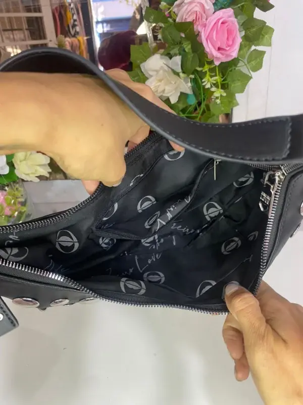 Cartera las Oreiro 29197 Negro