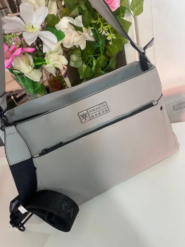 Cartera Amayra Gris